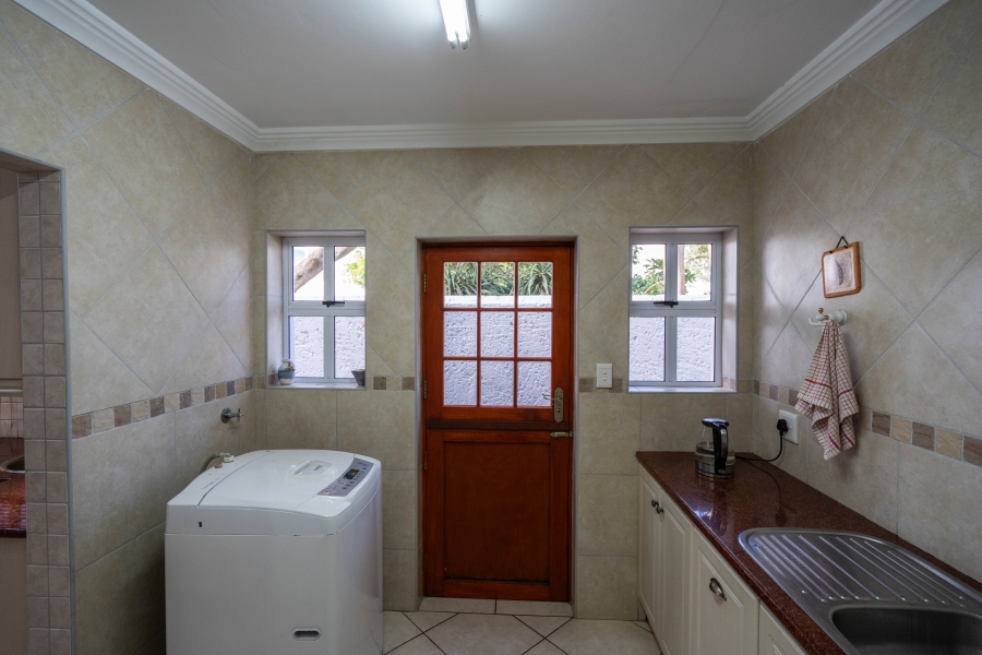 5 Bedroom Property for Sale in Royal Alfred Marina Eastern Cape